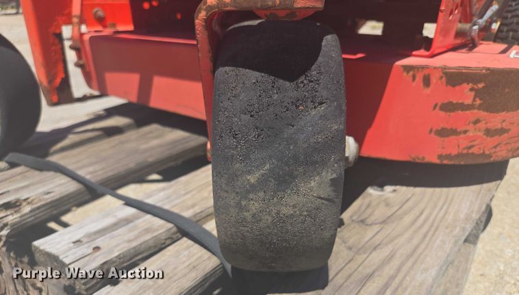 image for item EF1702 Ariens Gravely Pro 32 lawn mower