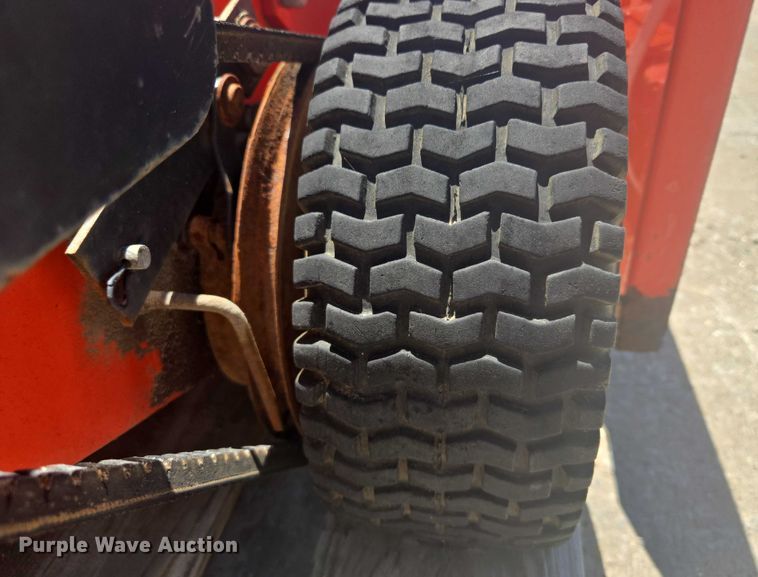 image for item EF1702 Ariens Gravely Pro 32 lawn mower