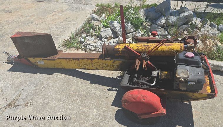 image for item EF1702 Ariens Gravely Pro 32 lawn mower