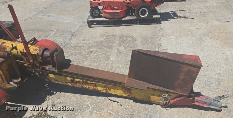 image for item EF1702 Ariens Gravely Pro 32 lawn mower