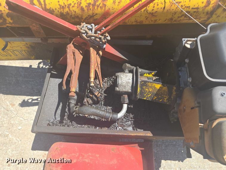 image for item EF1702 Ariens Gravely Pro 32 lawn mower