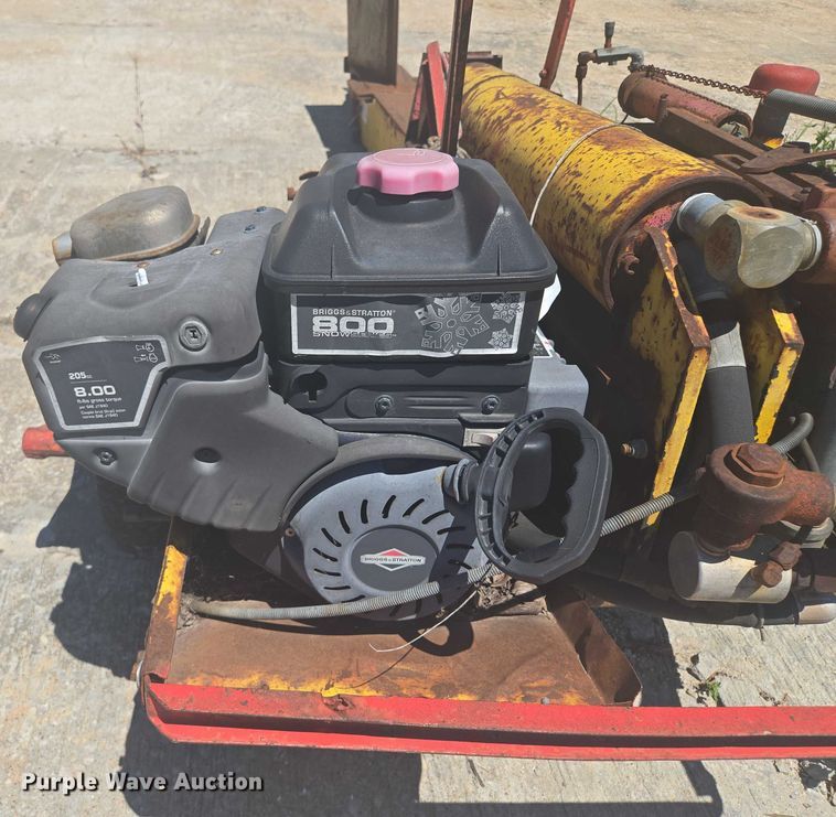 image for item EF1702 Ariens Gravely Pro 32 lawn mower