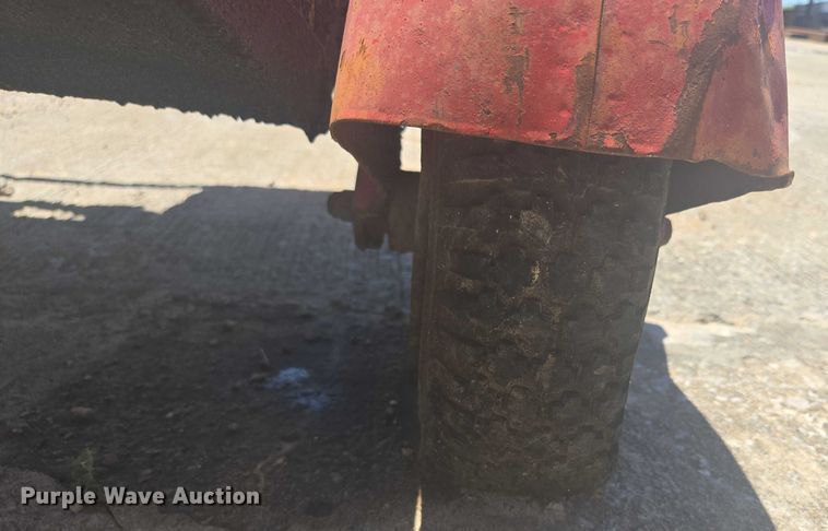 image for item EF1702 Ariens Gravely Pro 32 lawn mower