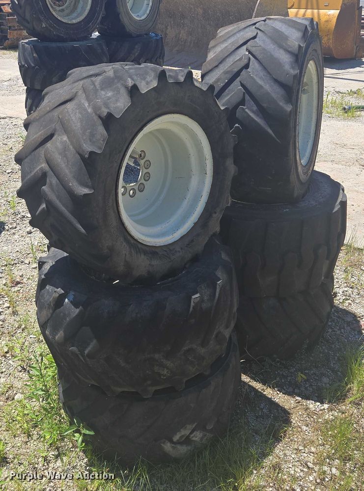 image for item EF1708 (6) 13x15.50-15 tires and wheels