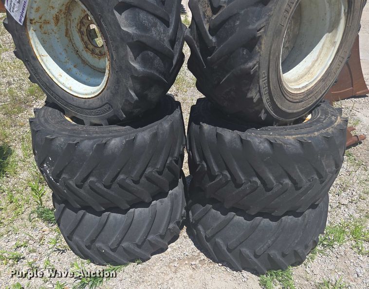 image for item EF1709 (6) 31x15.50-14 tires and wheels