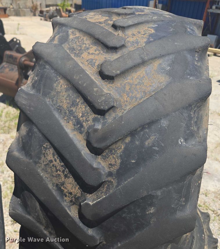 image for item EF1709 (6) 31x15.50-14 tires and wheels