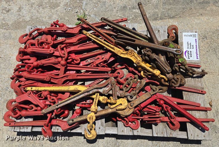 image for item EF1711 Approximately 28 chain binders