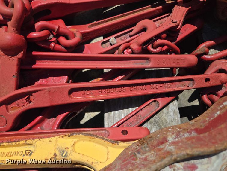 image for item EF1711 Approximately 28 chain binders