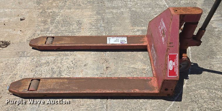image for item EF1713 (2) pallet jacks