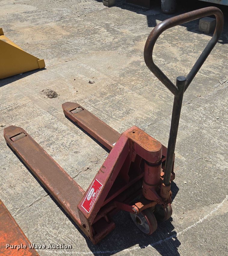 image for item EF1713 (2) pallet jacks