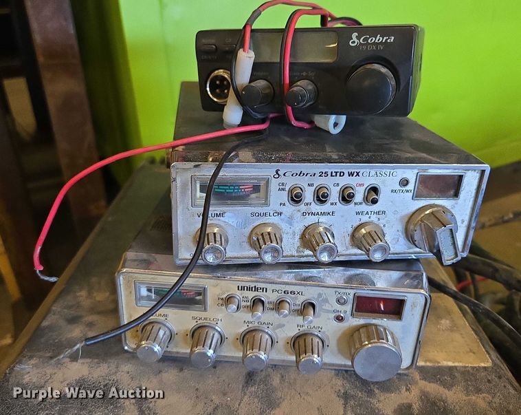 image for item EF1715 Radios