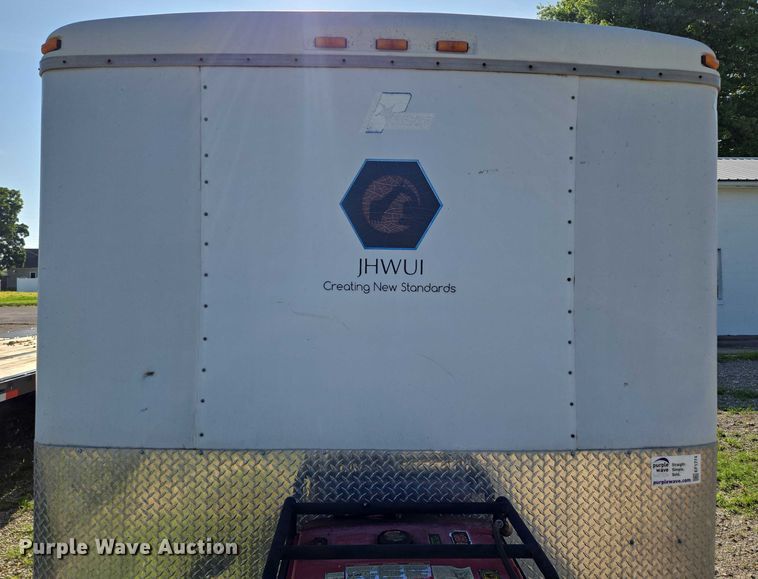 image for item EF1774 1996 P L818TA2 enclosed cargo trailer