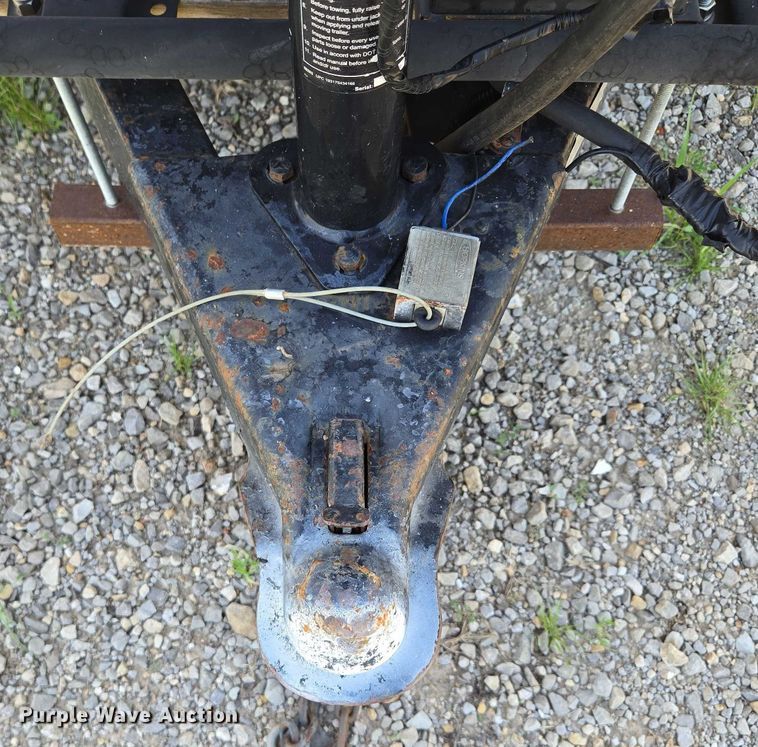 image for item EF1774 1996 P L818TA2 enclosed cargo trailer