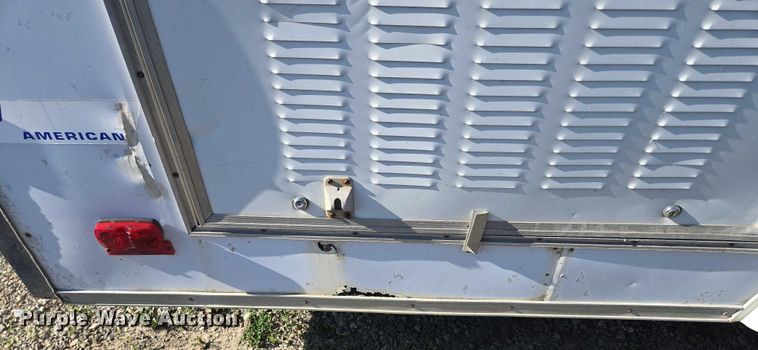 image for item EF1774 1996 P L818TA2 enclosed cargo trailer