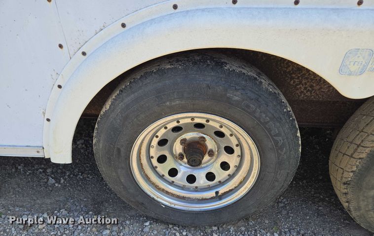 image for item EF1774 1996 P L818TA2 enclosed cargo trailer