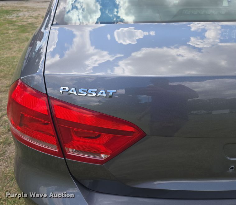 image for item EF1775 2014 Volkswagen Passat TSI SE 