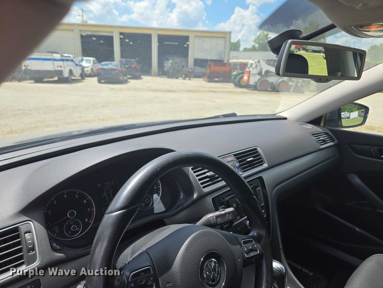 image for item EF1775 2014 Volkswagen Passat TSI SE 