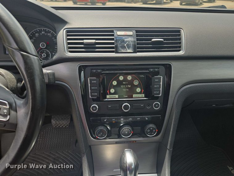 image for item EF1775 2014 Volkswagen Passat TSI SE 