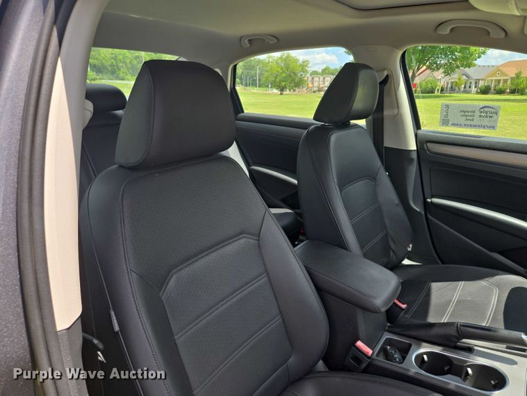 image for item EF1775 2014 Volkswagen Passat TSI SE 