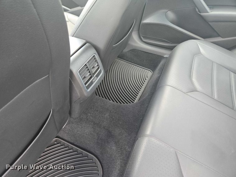 image for item EF1775 2014 Volkswagen Passat TSI SE 