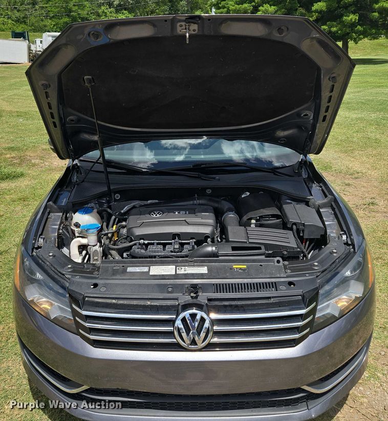 image for item EF1775 2014 Volkswagen Passat TSI SE 