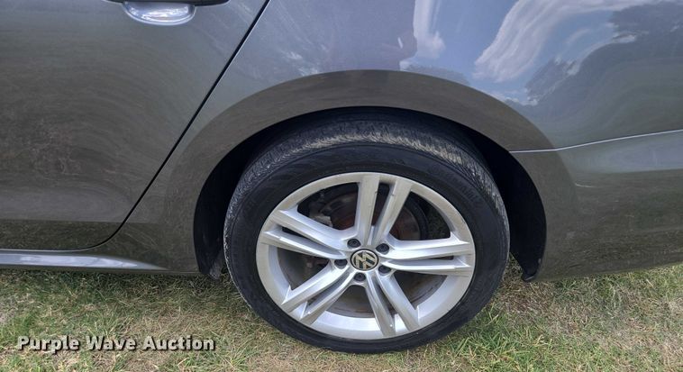 image for item EF1775 2014 Volkswagen Passat TSI SE 