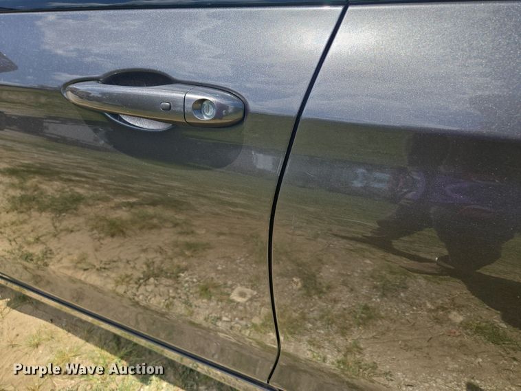 image for item EF1776 2015 Chrysler 200 S 