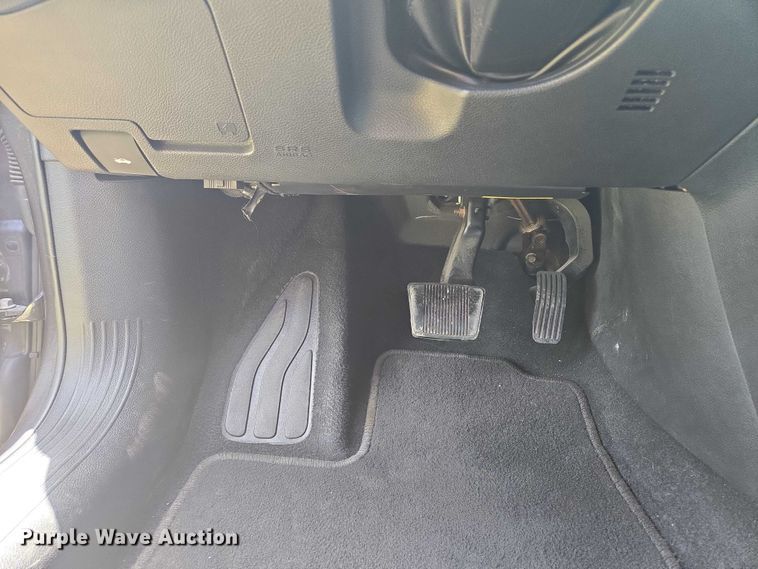 image for item EF1776 2015 Chrysler 200 S 