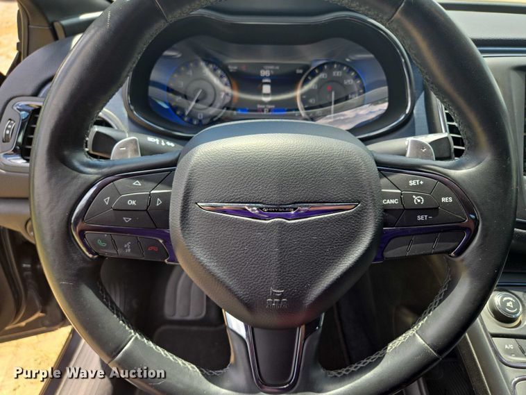 image for item EF1776 2015 Chrysler 200 S 