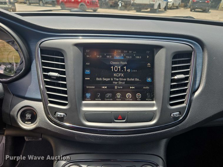 image for item EF1776 2015 Chrysler 200 S 