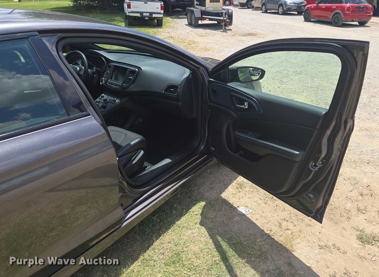 image for item EF1776 2015 Chrysler 200 S 