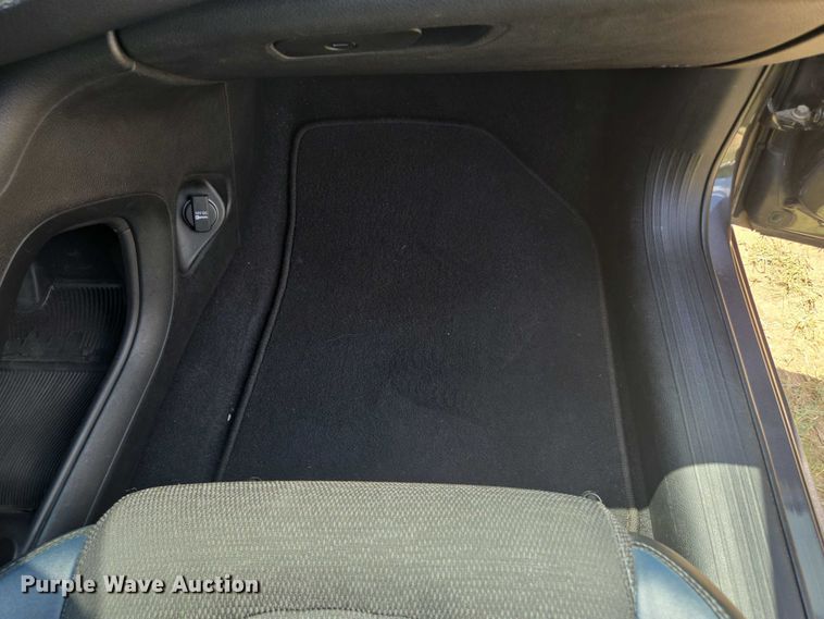 image for item EF1776 2015 Chrysler 200 S 