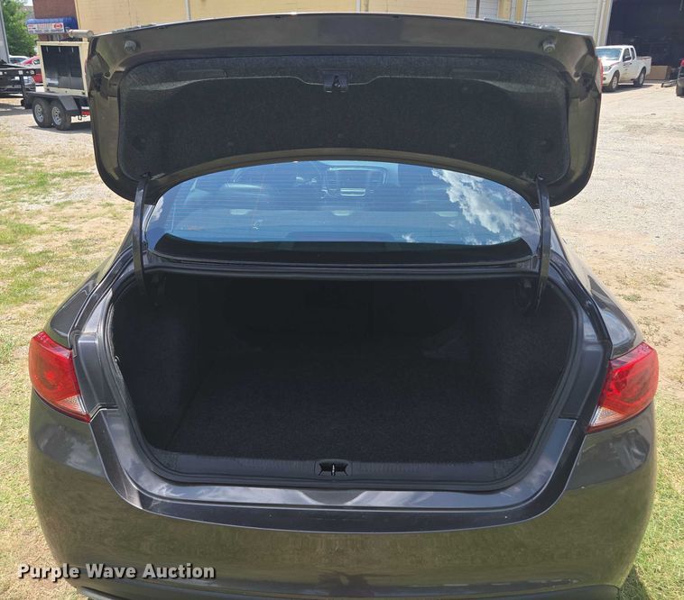 image for item EF1776 2015 Chrysler 200 S 