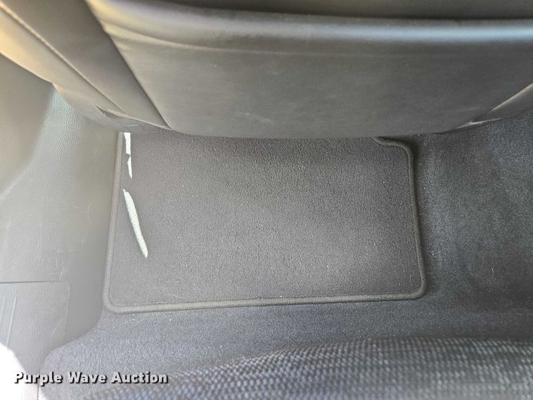 image for item EF1776 2015 Chrysler 200 S 