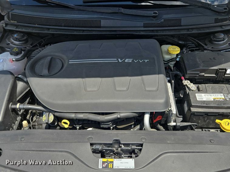 image for item EF1776 2015 Chrysler 200 S 