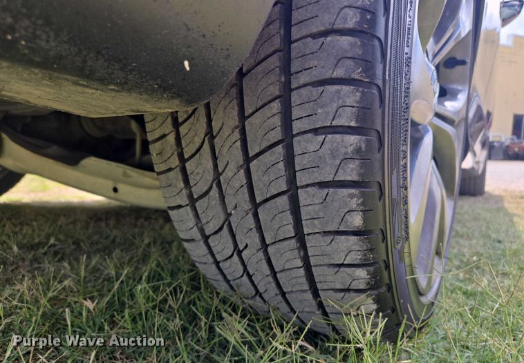 image for item EF1776 2015 Chrysler 200 S 