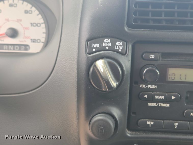 image for item EF1778 2004 Ford Ranger Edge SuperCab pickup truck