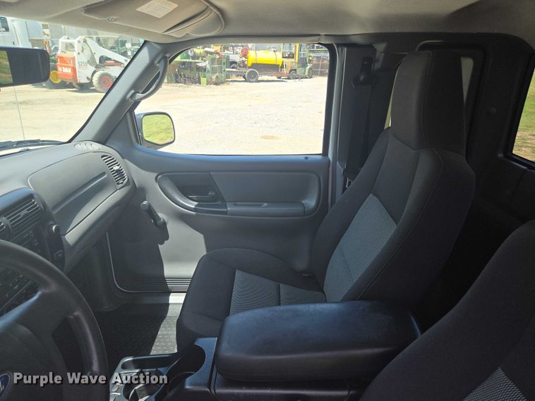 image for item EF1778 2004 Ford Ranger Edge SuperCab pickup truck