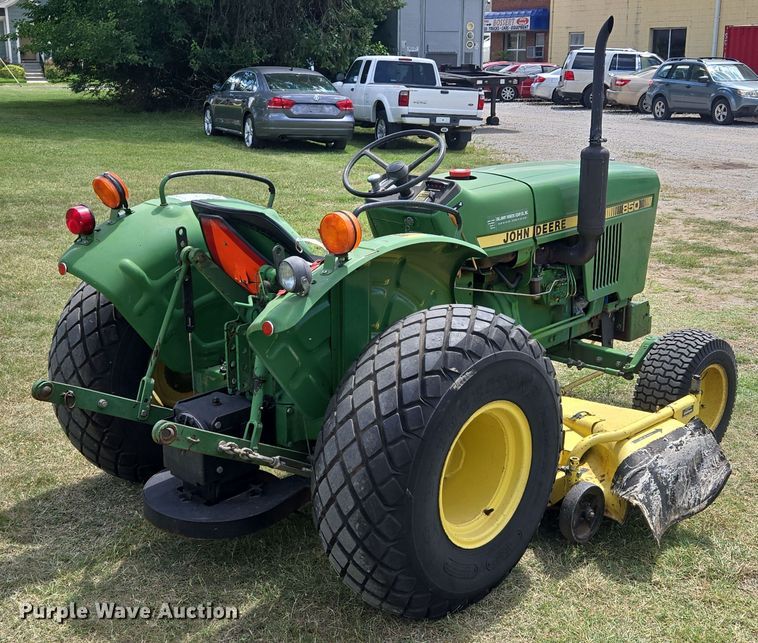 image for item EF1780 1980 John Deere 850 tractor