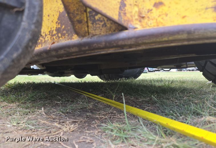 image for item EF1780 1980 John Deere 850 tractor