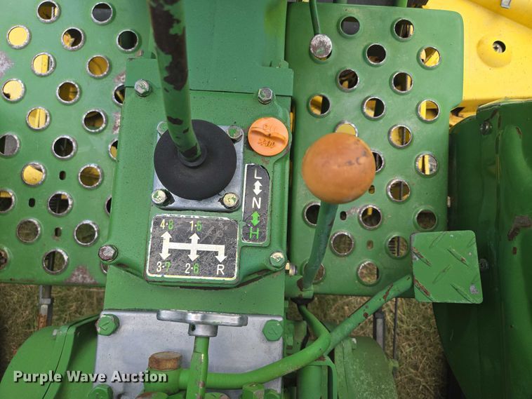 image for item EF1780 1980 John Deere 850 tractor