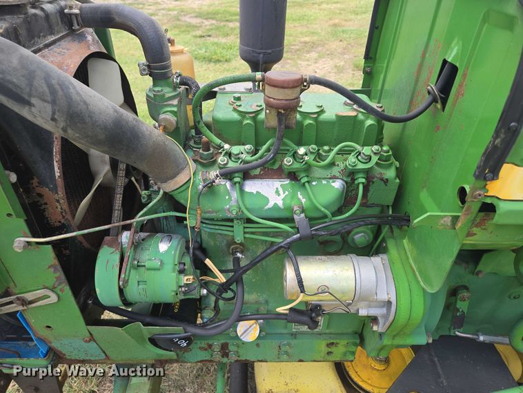 image for item EF1780 1980 John Deere 850 tractor
