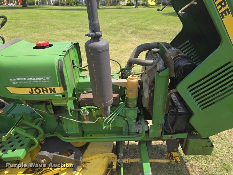 image for item EF1780 1980 John Deere 850 tractor