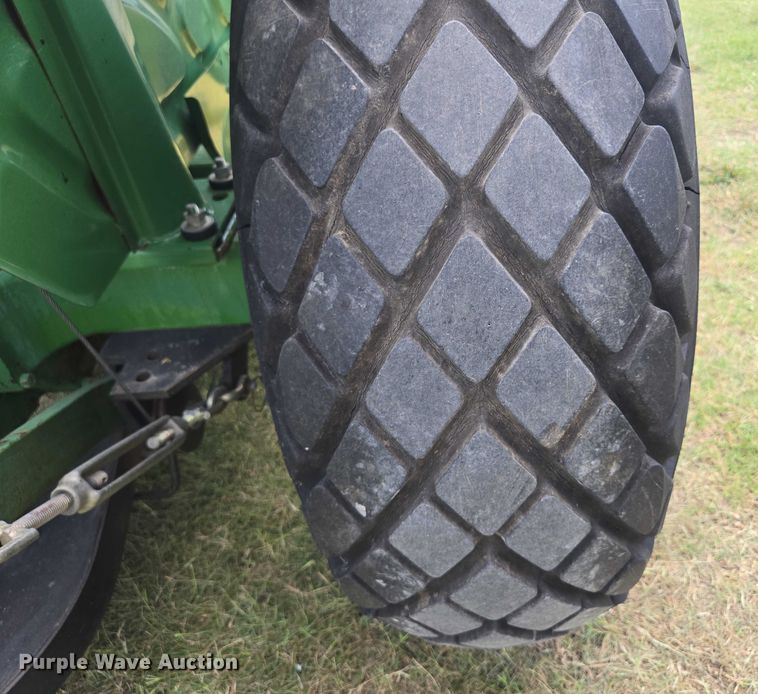 image for item EF1780 1980 John Deere 850 tractor