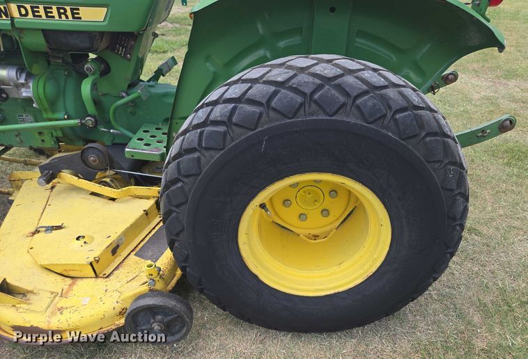 image for item EF1780 1980 John Deere 850 tractor