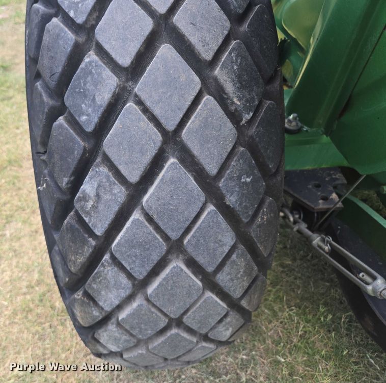 image for item EF1780 1980 John Deere 850 tractor