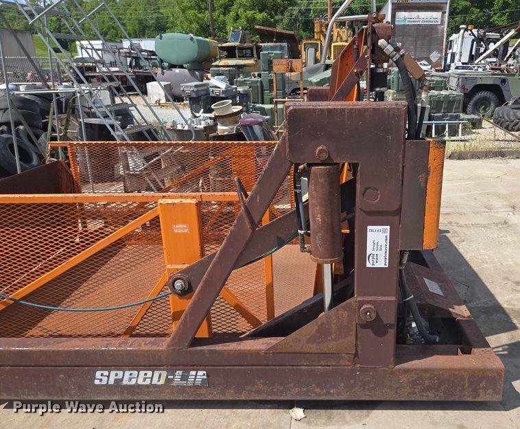 image for item EF1782 Speed Lift SL8000 loading dock