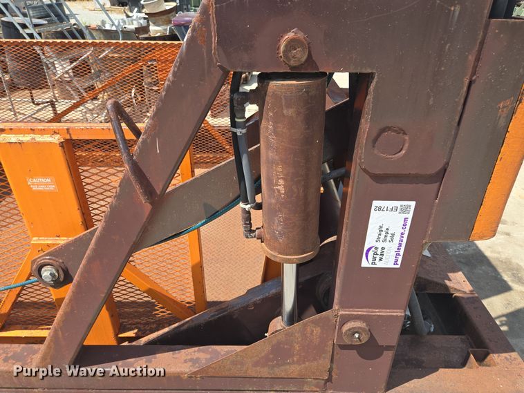 image for item EF1782 Speed Lift SL8000 loading dock