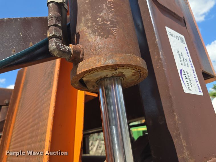 image for item EF1782 Speed Lift SL8000 loading dock