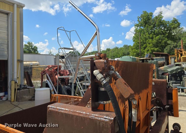 image for item EF1782 Speed Lift SL8000 loading dock